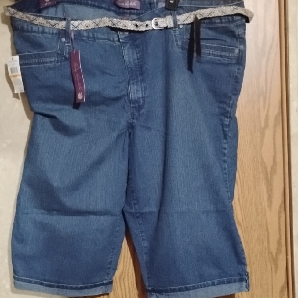 Gloria Vanderbilt Denim Bermuda Shorts in Blue